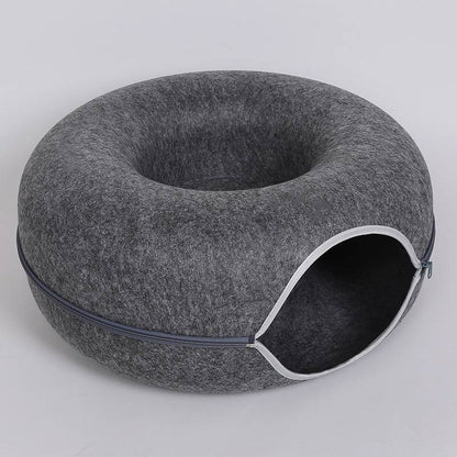 Graphite Feline Funnel™